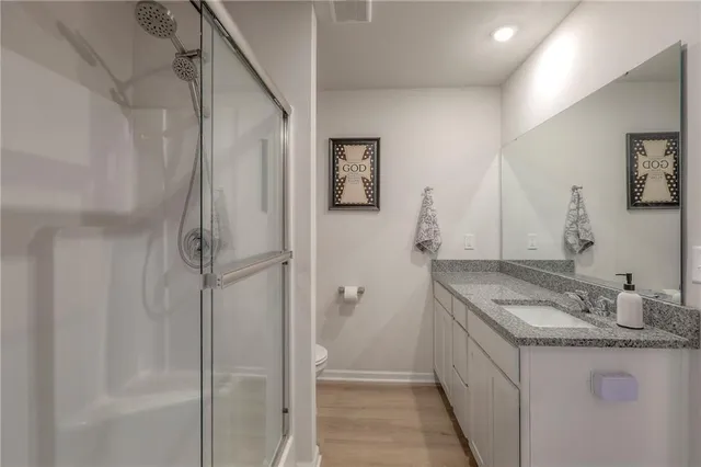 $289,900 | 435 East Park Hill Drive, Tonganoxie, KS 66086