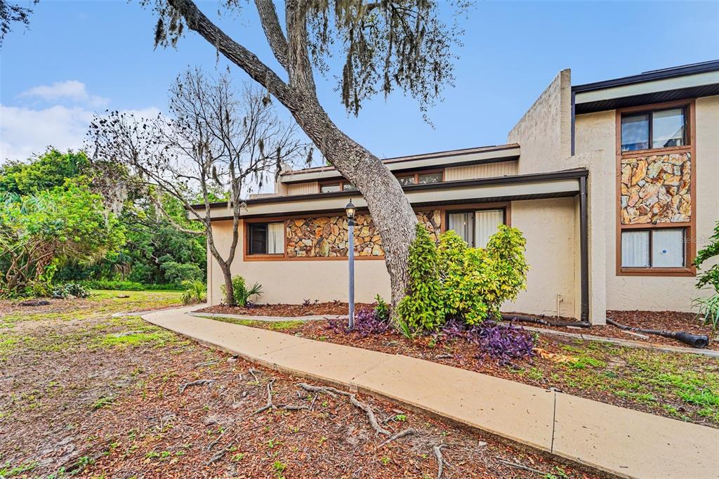 7104 Kirsch Court, Unit 1 New Port Richey, FL 34653 - Photo 3 of 24