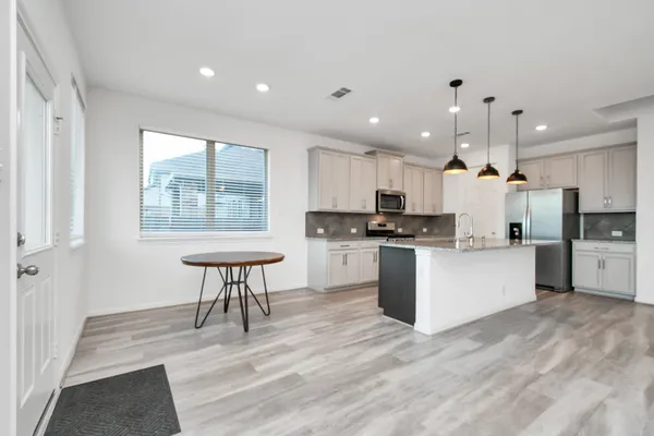 $2,750 | 9607 Slumbering Willow Lane, Richmond, TX 77406