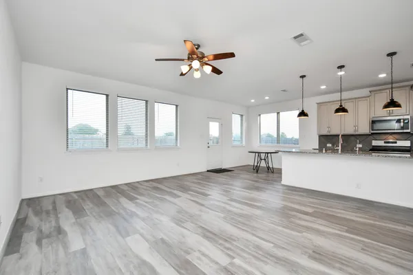 $2,750 | 9607 Slumbering Willow Lane, Richmond, TX 77406