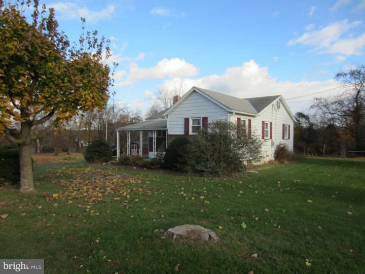 131 Headquarters Road Erwinna, PA 18920 - Photo 2 of 19