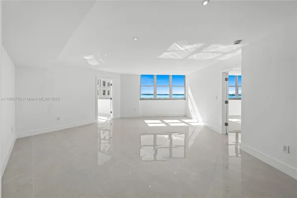 wooden floor and dining room in a room