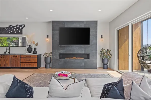 $1,475,000 | 4540 Mercier Street, Kansas City, MO 64111