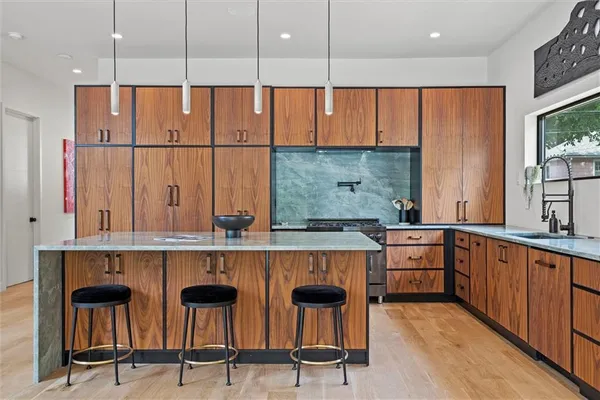 $1,475,000 | 4540 Mercier Street, Kansas City, MO 64111