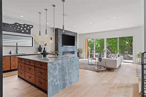 $1,475,000 | 4540 Mercier Street, Kansas City, MO 64111