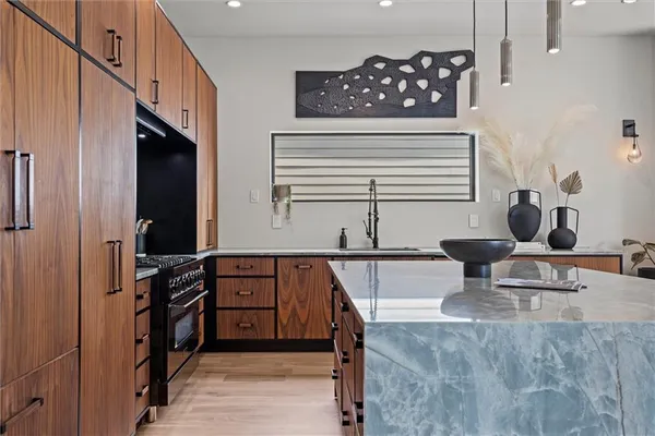 $1,475,000 | 4540 Mercier Street, Kansas City, MO 64111