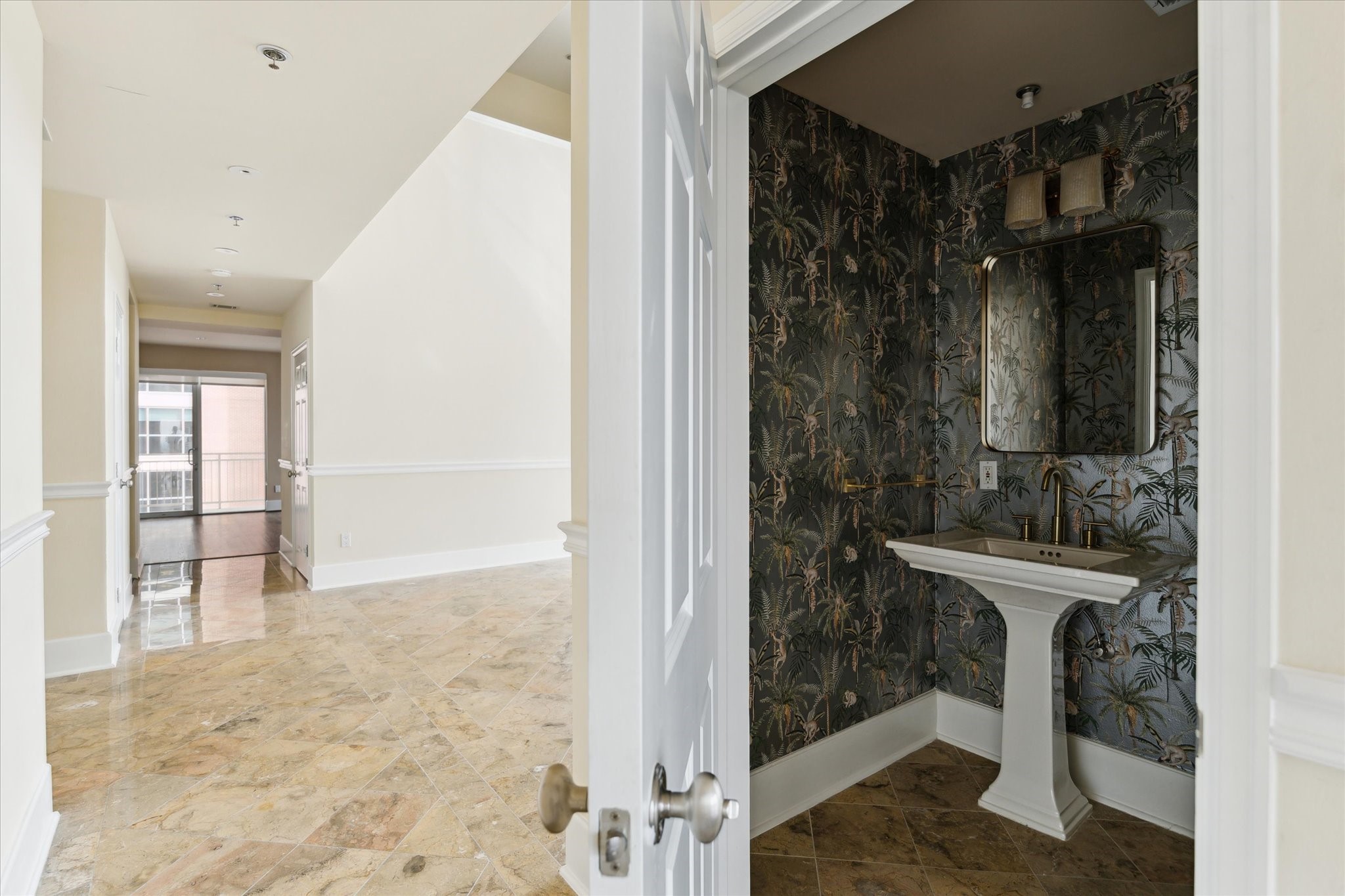 2520 Robinhood Street, Unit 1200 Houston, TX 77005 - Photo 24 of 29 a view of a small space