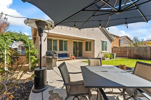 $545,000 | 12838 Knightsbrook Avenue, Rancho Cordova, CA 95742