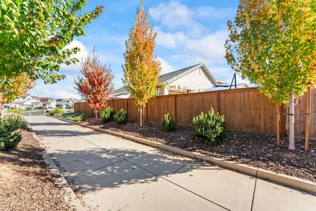 $545,000 | 12838 Knightsbrook Avenue, Rancho Cordova, CA 95742