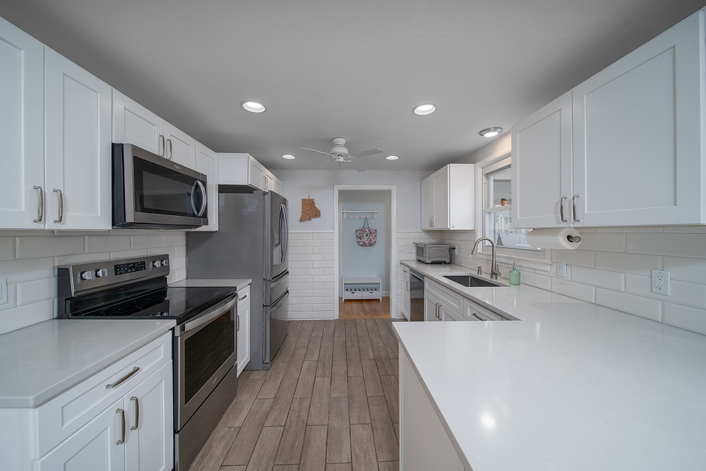 15 Nipsah Road Warwick, RI 02818 - Photo 12 of 42