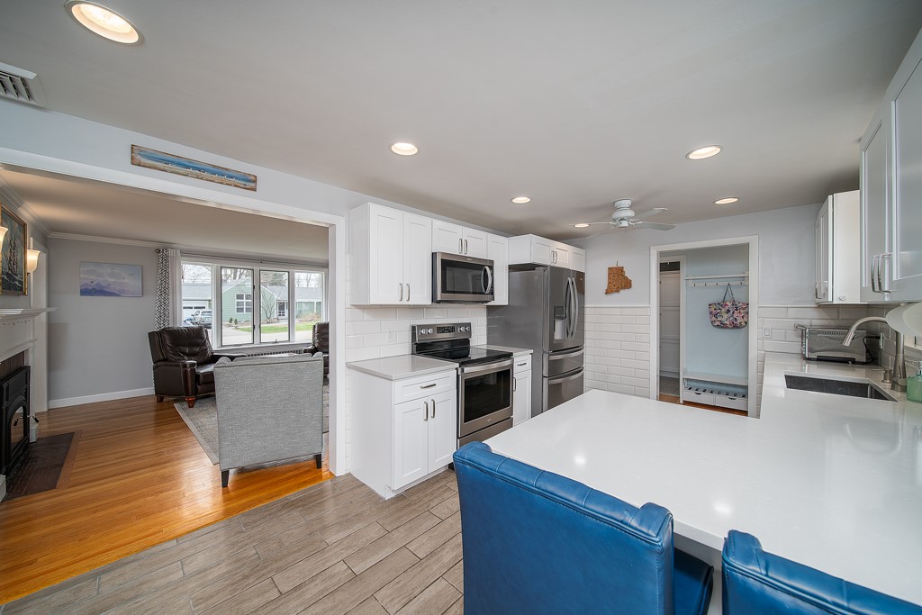 15 Nipsah Road Warwick, RI 02818 - Photo 18 of 42