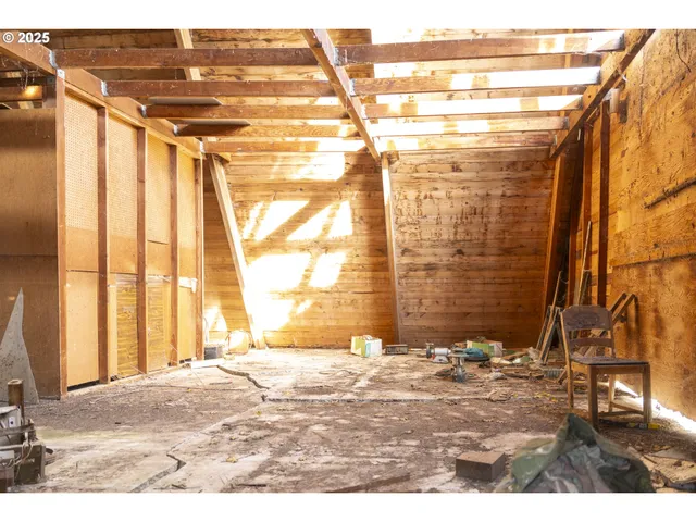 a view of a entrance to house