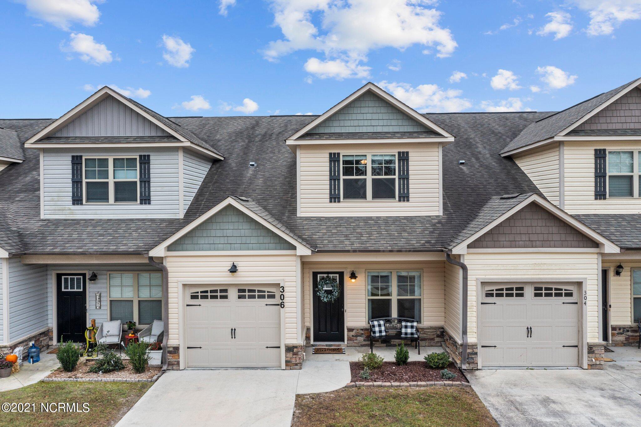 306 Winstead Loop Road Richlands, NC 28574 - Photo 1 of 48 Front of home