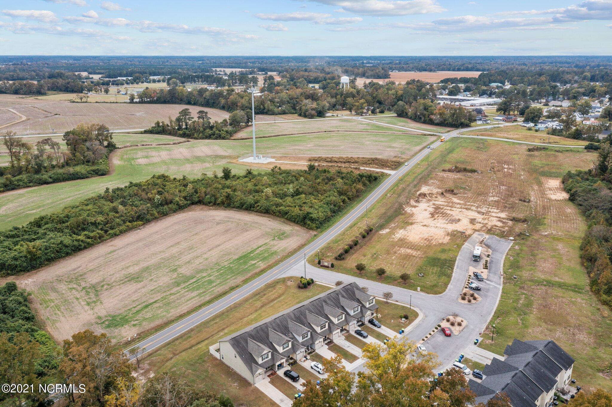 306 Winstead Loop Road Richlands, NC 28574 - Photo 13 of 48 10-web-or-mls-DJI_0753