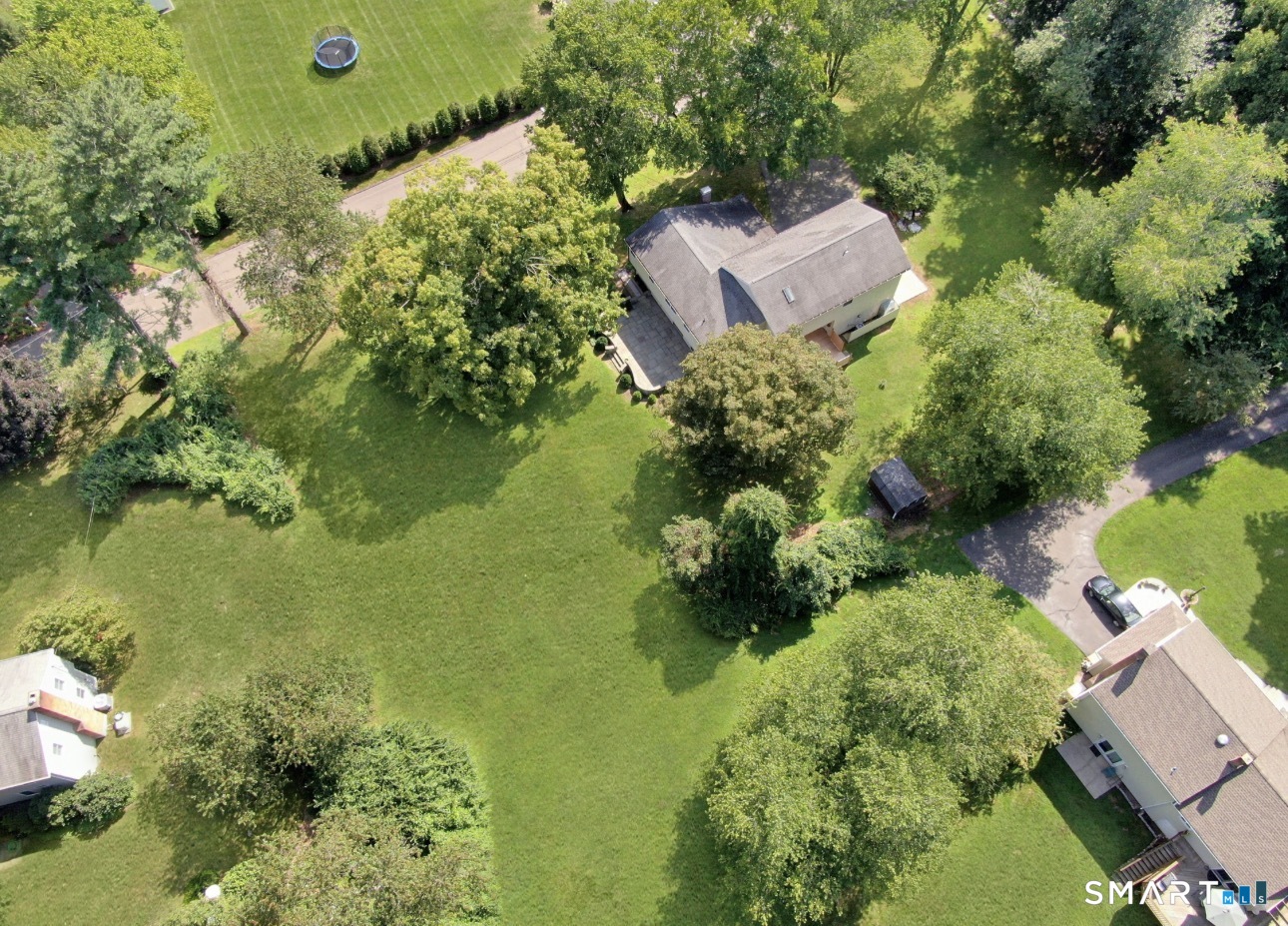 337 Woodbine Road Stamford, CT 06903 - Photo 20 of 20 Gallery Image 20