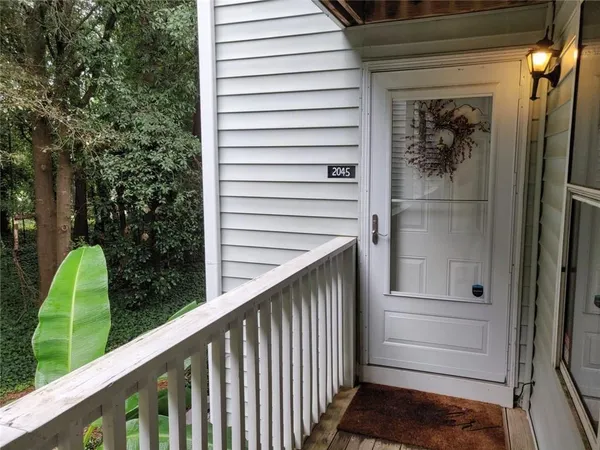 $1,650 | 2045 Brian Way, Decatur, GA 30033