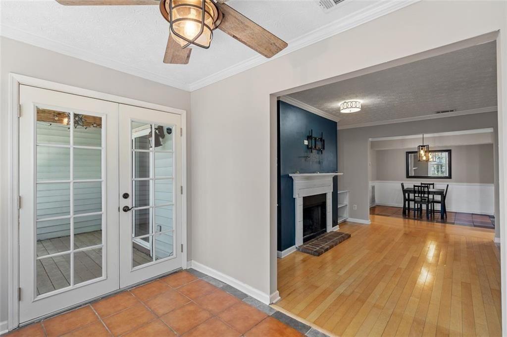 2045 Brian Way Decatur, GA 30033 - Photo 12 of 35