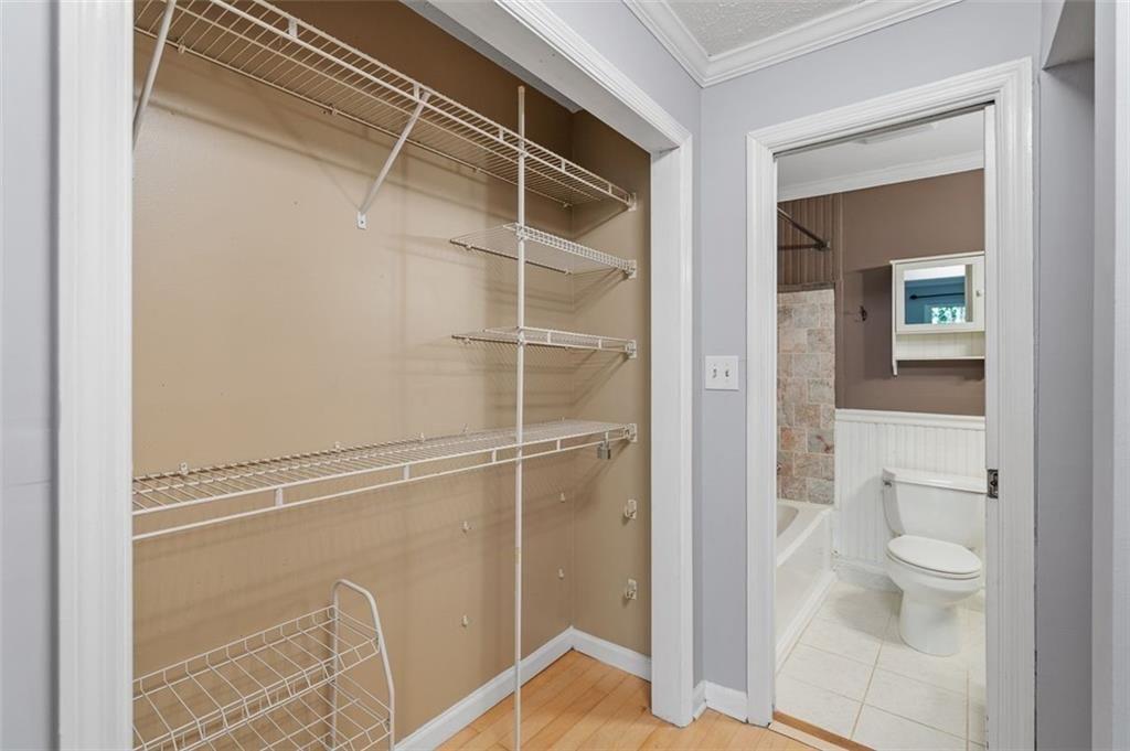 2045 Brian Way Decatur, GA 30033 - Photo 17 of 35