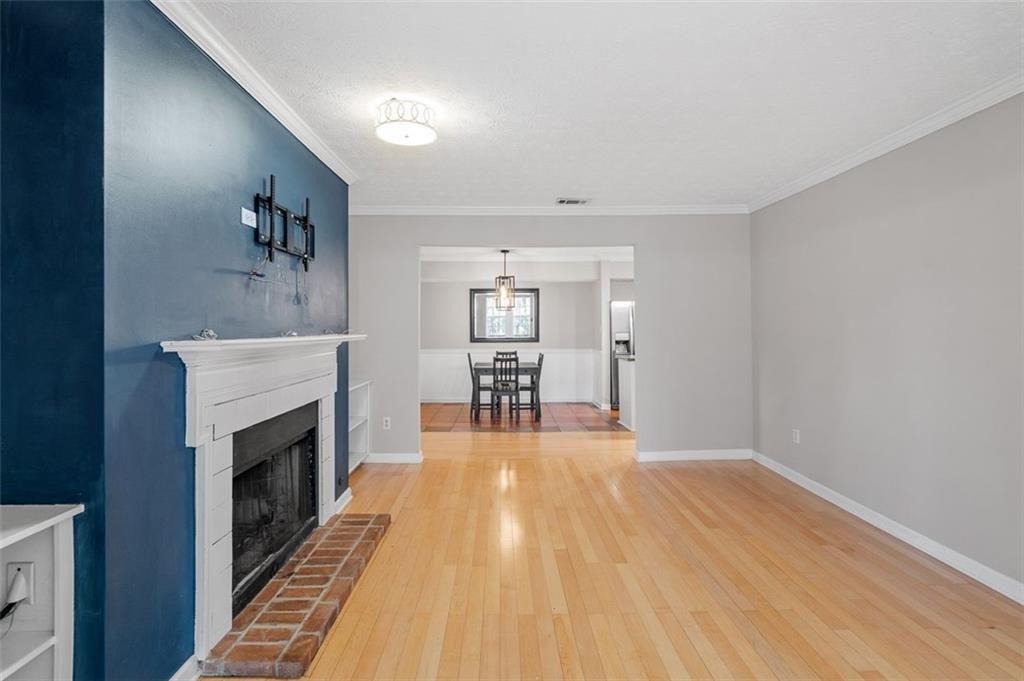 2045 Brian Way Decatur, GA 30033 - Photo 2 of 35