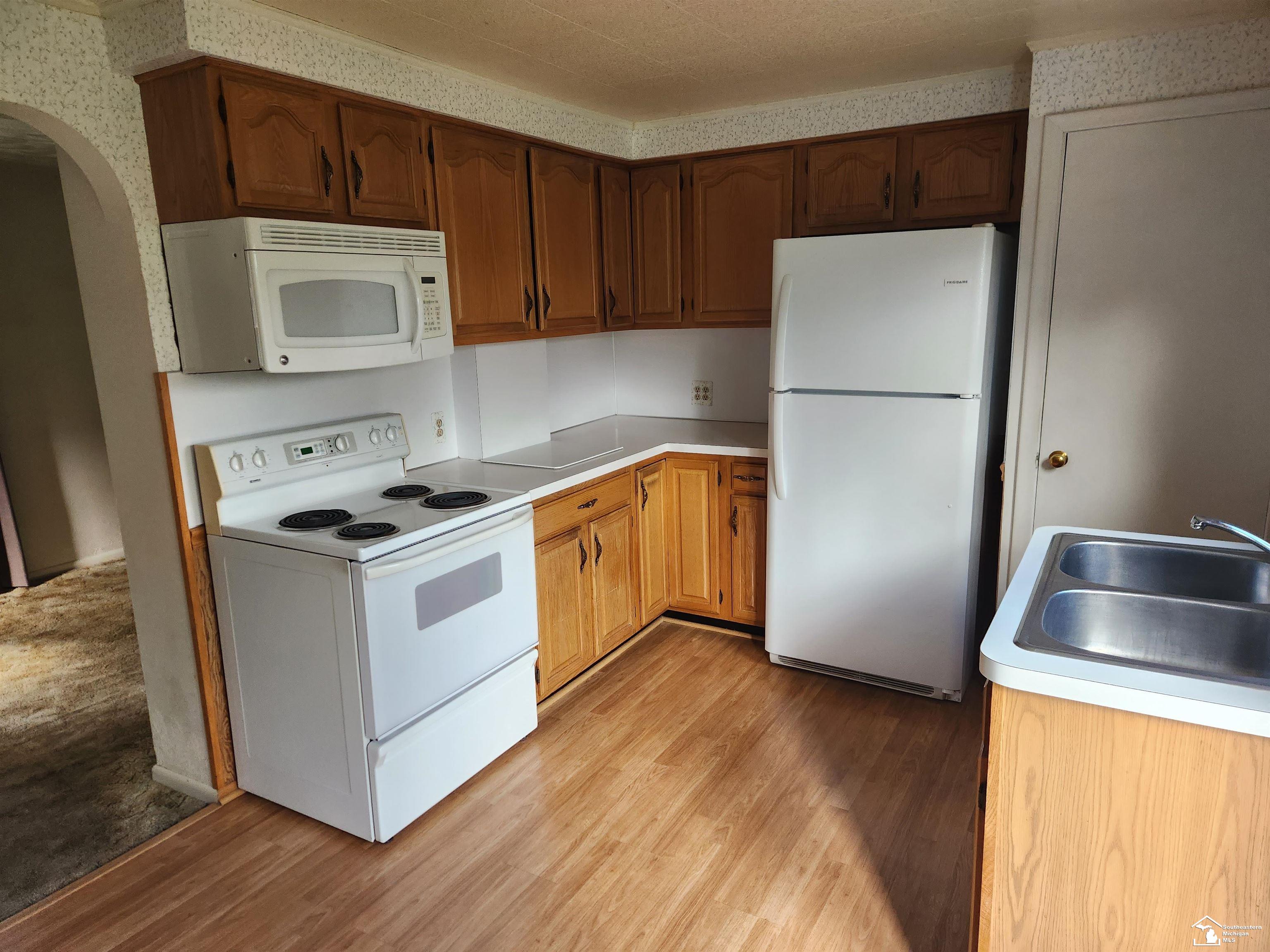 3242 Bluebush Road Monroe, MI 48162 - Photo 3 of 20