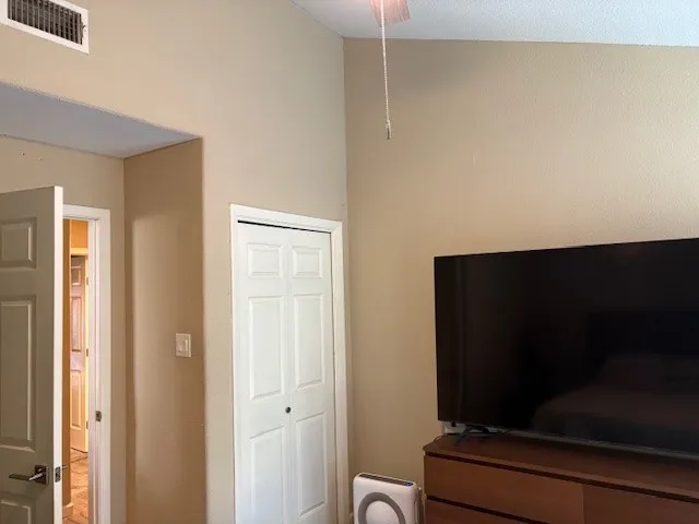 $1,600 | 4711 Yucca Hill Drive, Austin, TX 78744