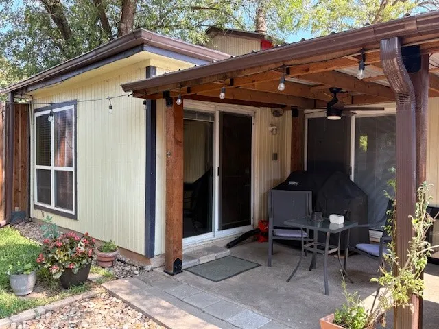 $1,600 | 4711 Yucca Hill Drive, Austin, TX 78744