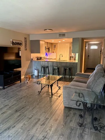 $1,600 | 4711 Yucca Hill Drive, Austin, TX 78744