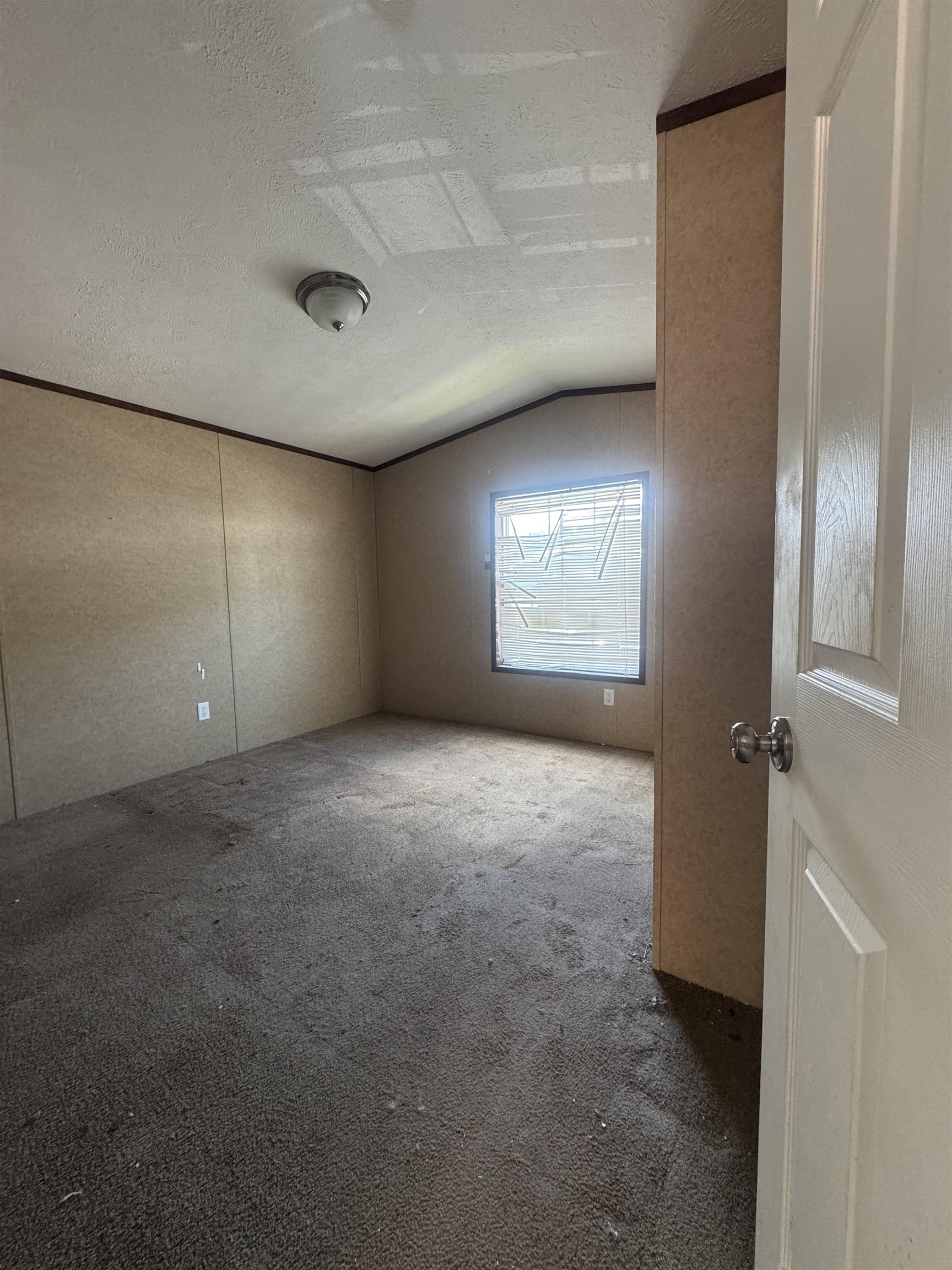 75 South Policy Street, Unit 51 Salem, NH 03079 - Photo 10 of 19
