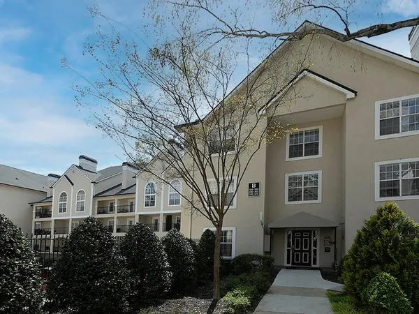 $190,000 | 3655 Habersham Road Northeast, Unit 352, Atlanta, GA 30305