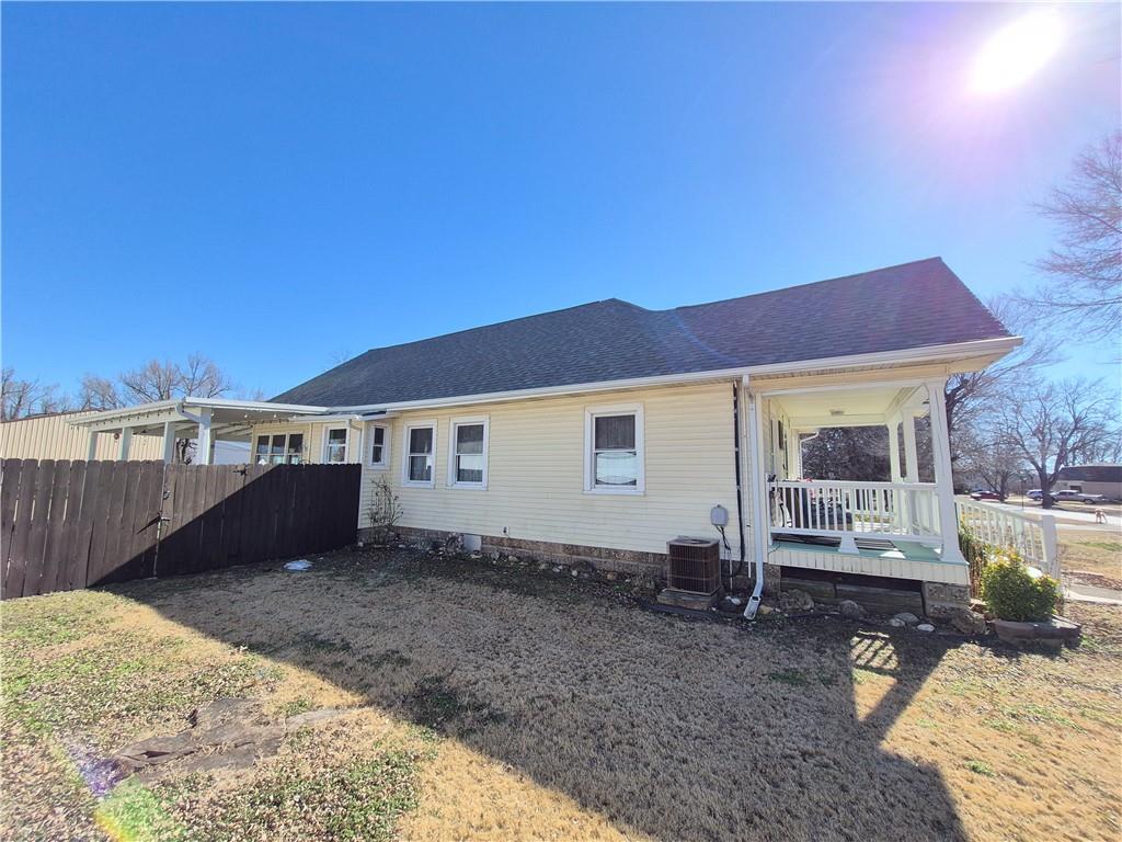 343 South Chestnut Street Howard, KS 67349 - Photo 5 of 58