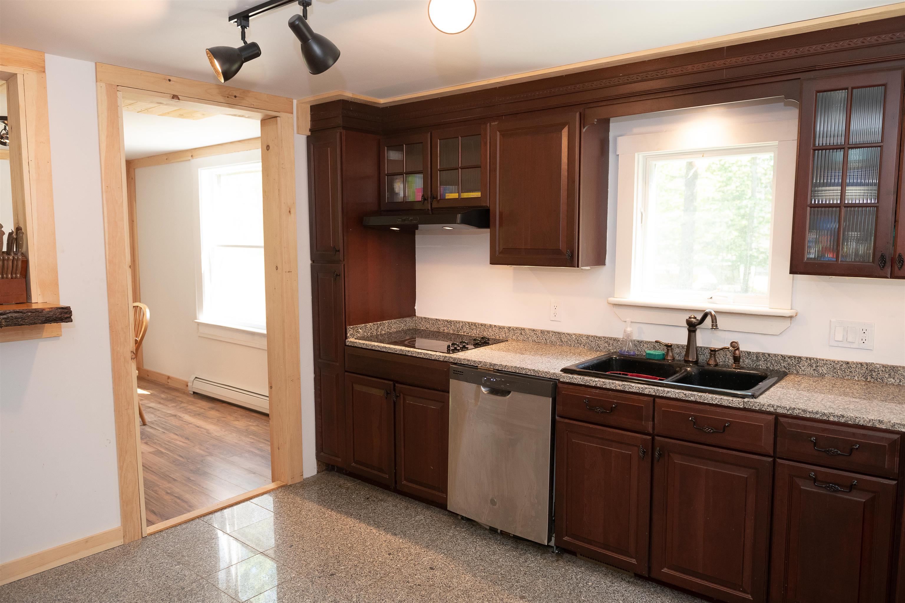 99 Heath Road Conway, NH 03813 - Photo 4 of 29 Gallery Image 4