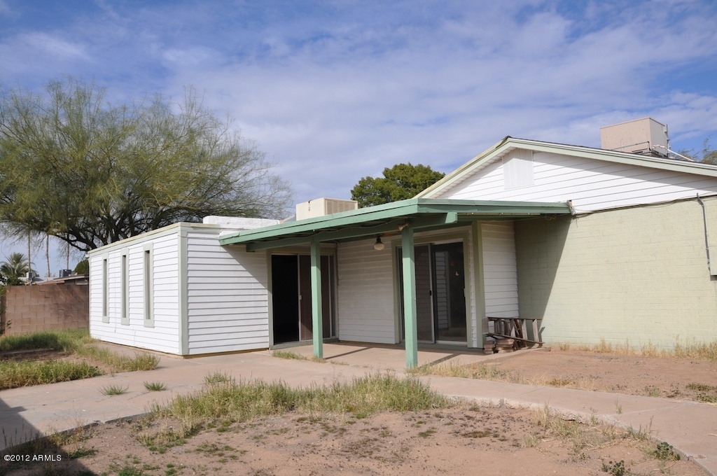 2229 West Charter Oak Road Phoenix, AZ 85029 - Photo 15 of 15 Backyard