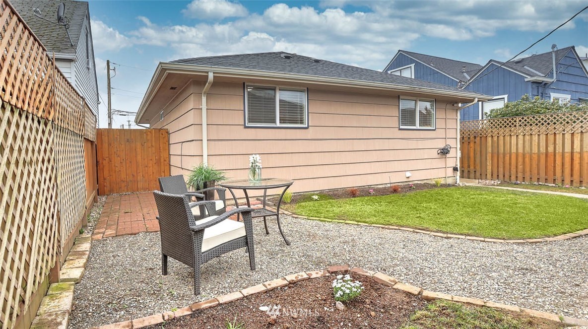 306 Meadow Avenue North Renton, WA 98057 - Photo 18 of 24