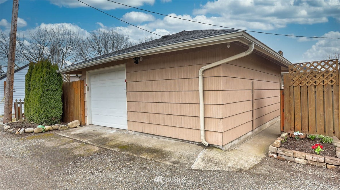 306 Meadow Avenue North Renton, WA 98057 - Photo 22 of 24