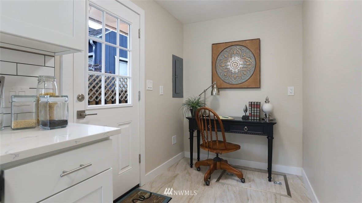 306 Meadow Avenue North Renton, WA 98057 - Photo 10 of 24