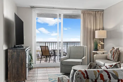 $640,000 | 600 Gulf Shore Drive, Unit 304, Destin, FL 32541