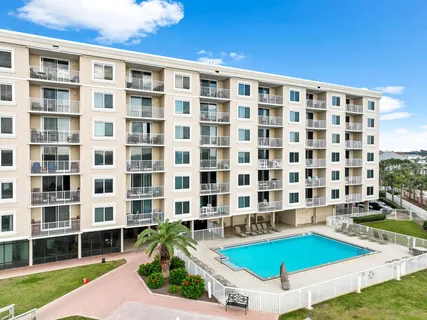 $640,000 | 600 Gulf Shore Drive, Unit 304, Destin, FL 32541