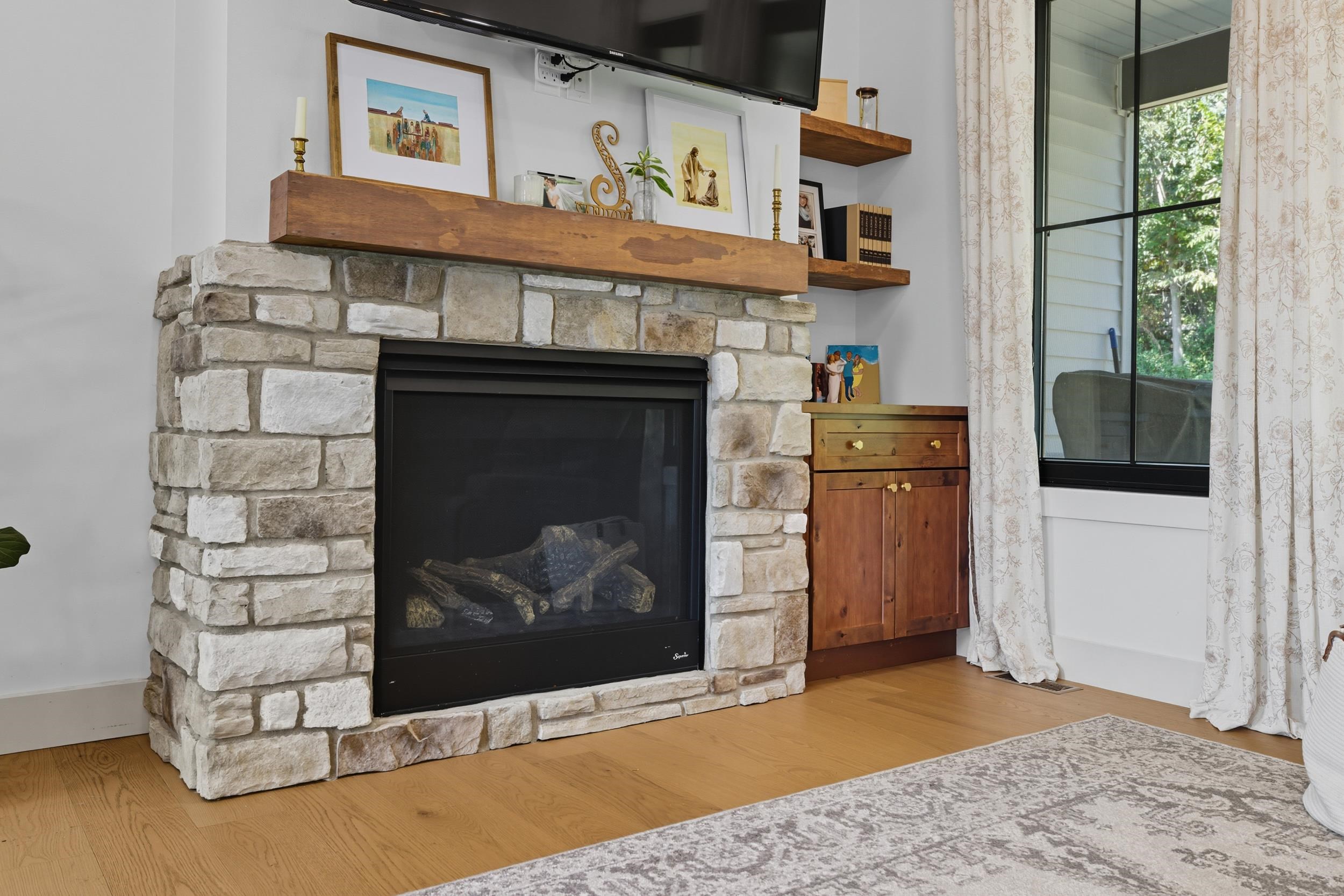 2430 Fadley Road Bridgewater, VA 22812 - Photo 28 of 66 a living room with a fireplace