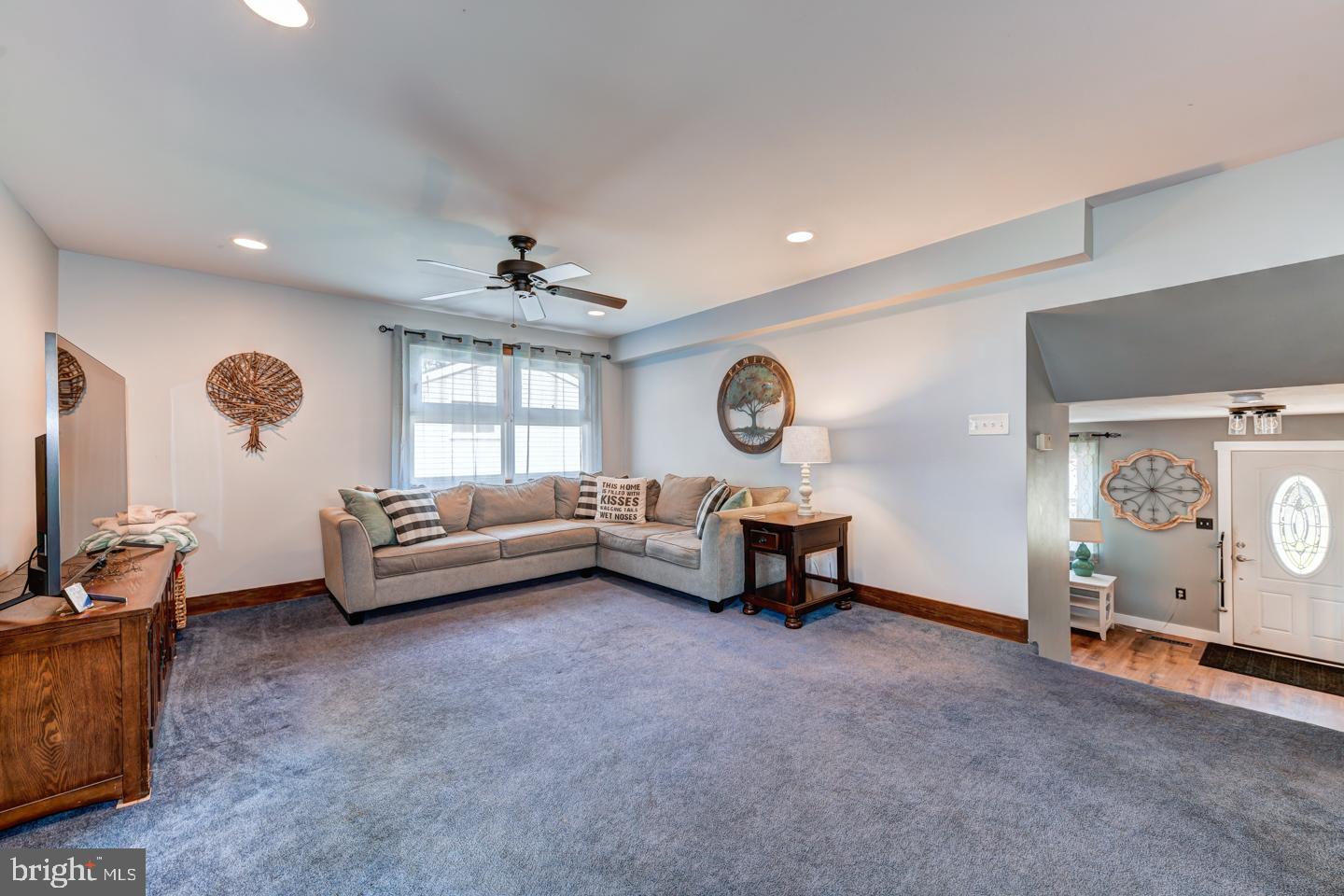 173 Windmill Road Willow Grove, PA 19090 - Photo 7 of 42 Gallery Image 7