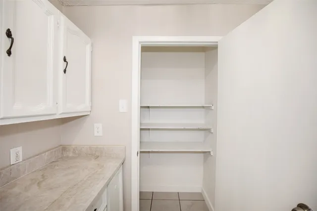 $950 | 2020 B Rosalee Street, La Marque, TX 77568