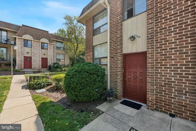 $218,000 | 368 B Saybrook Lane, Wallingford, PA 19086