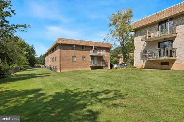 $218,000 | 368 B Saybrook Lane, Wallingford, PA 19086