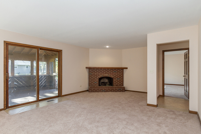 26 Green Ridge Road Elgin, IL 60120 - Photo 6 of 22