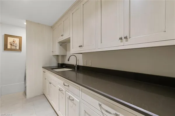 $999,000 | 406 La Peninsula Boulevard, Unit 406, Naples, FL 34113