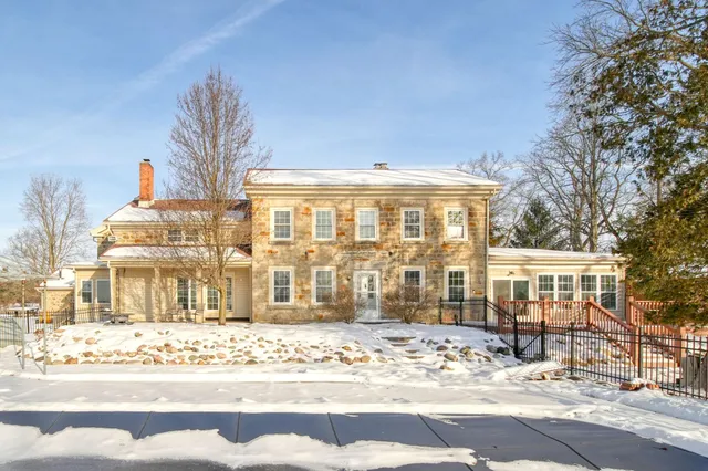 $727,000 | 208 Glasgow Road, Jackson, MI 49201