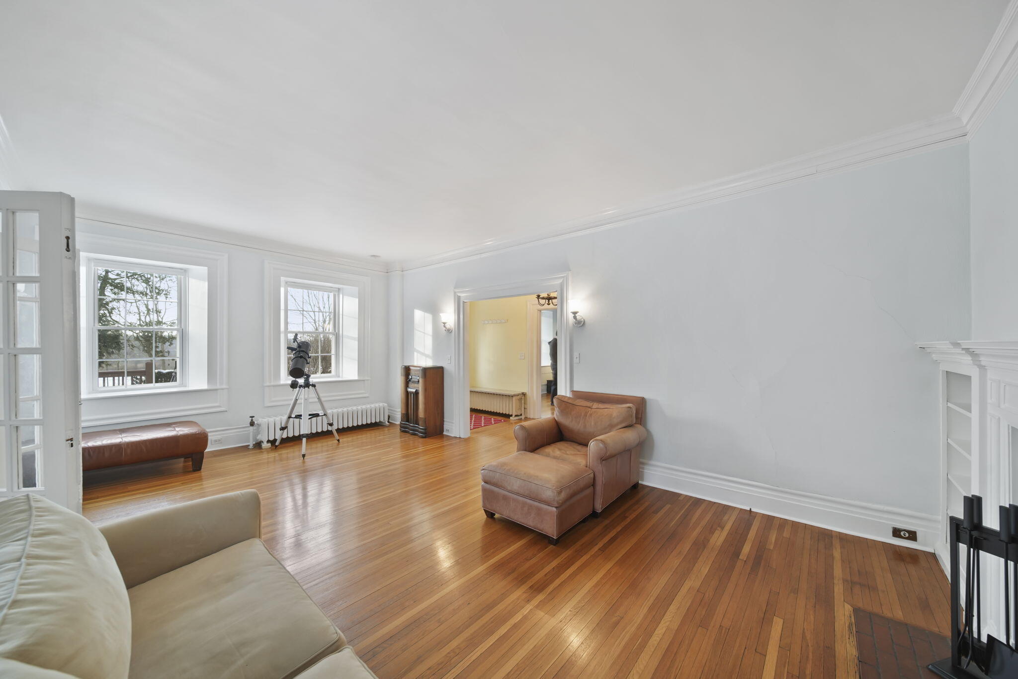 208 Glasgow Road Jackson, MI 49201 - Photo 24 of 94 Stunning details throughout