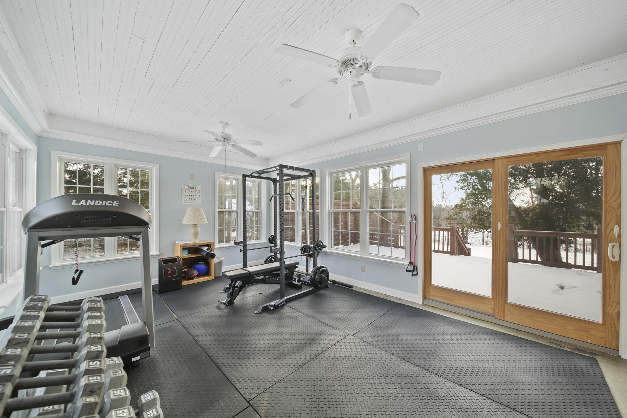 208 Glasgow Road Jackson, MI 49201 - Photo 26 of 94 Newly renovated w/ access to deck