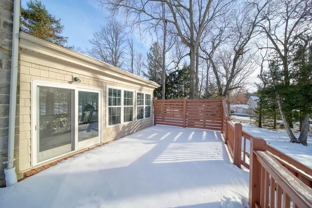 $727,000 | 208 Glasgow Road, Jackson, MI 49201