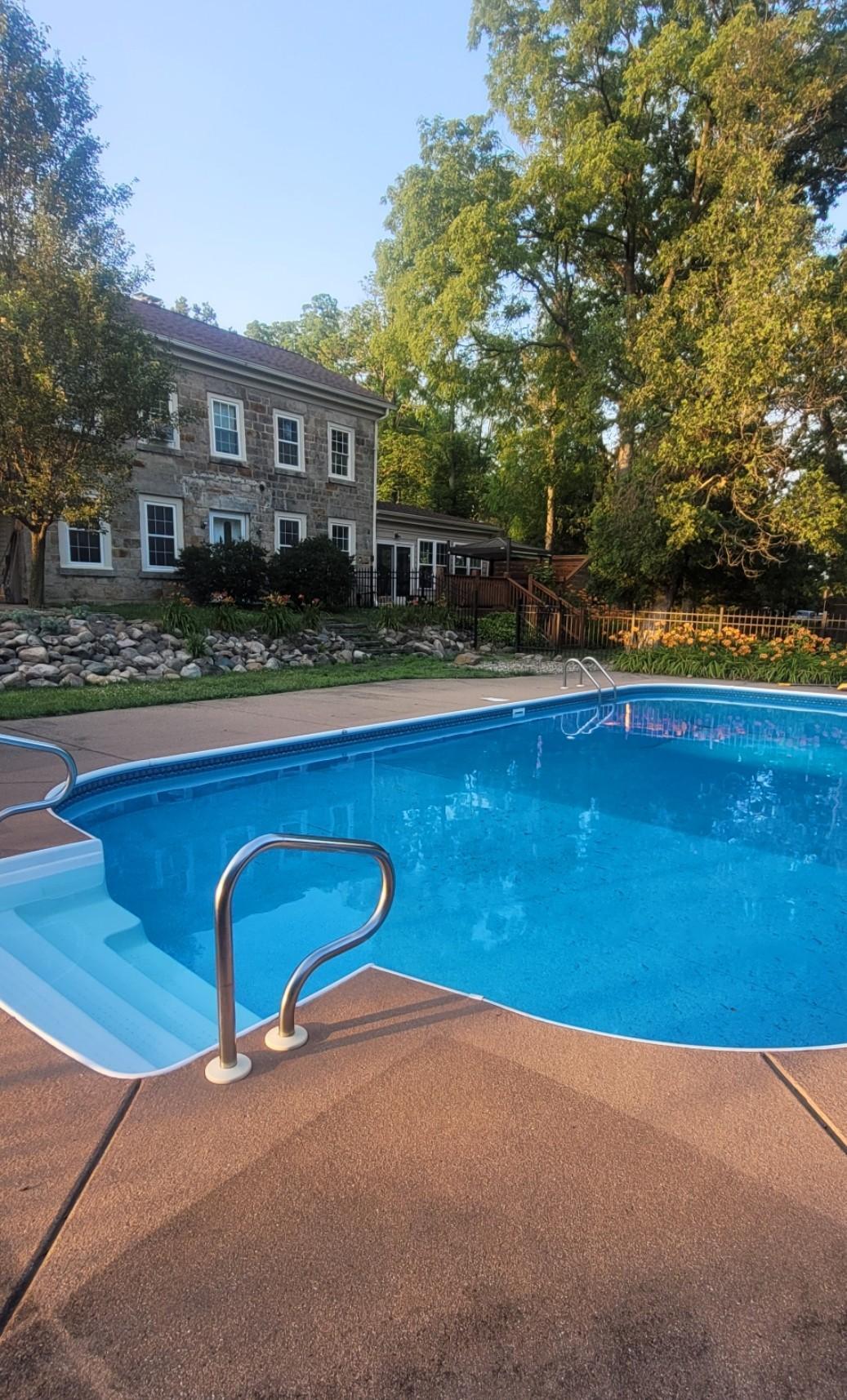 208 Glasgow Road Jackson, MI 49201 - Photo 45 of 94 Sparkling saltwater pool