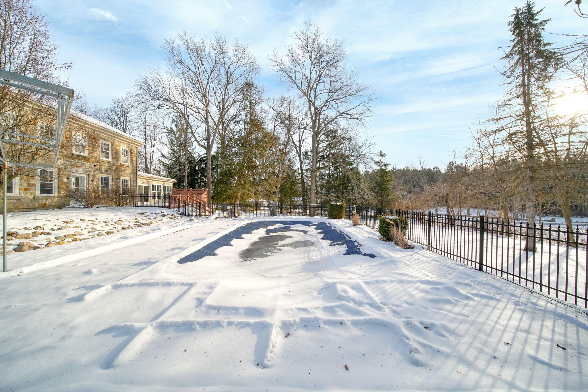 208 Glasgow Road Jackson, MI 49201 - Photo 47 of 94 Pool yard